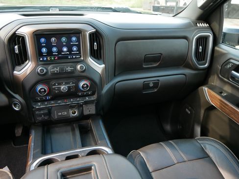 Used 2022 Chevrolet Silverado 3500 High Country w/ Safety Package II AWD/4WD image 12