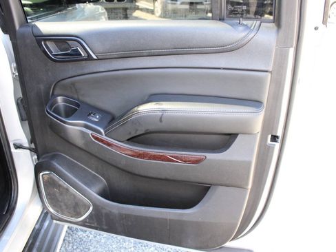 Used 2015 GMC Yukon XL SLT w/ Open Road Package AWD/4WD image 29