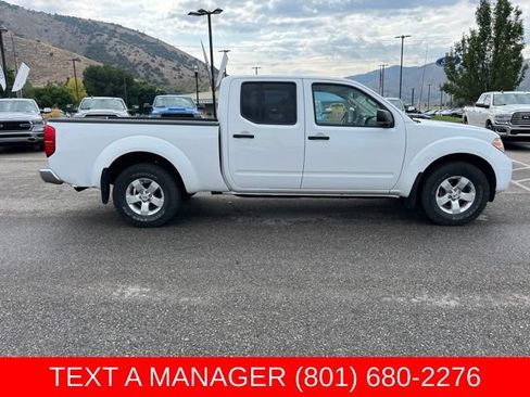 Used 2012 Nissan Frontier SV w/ SV Premium Utility Pkg AWD/4WD image 2