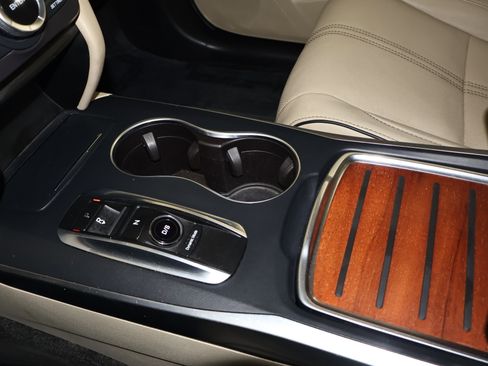 Used 2017 Acura MDX Sport Hybrid w/ Advance Pkg image 33