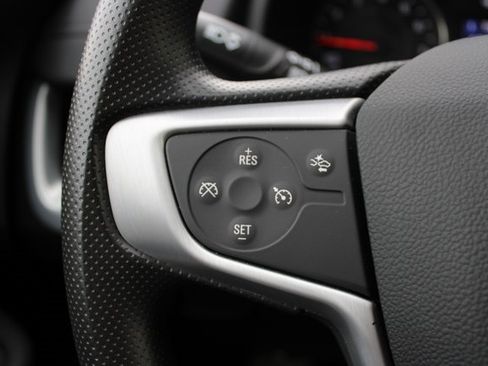 Used 2023 GMC Terrain SLE image 16