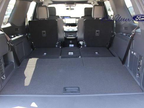 New 2025 Ford Expedition Platinum w/ Stealth Appearance Package image 6