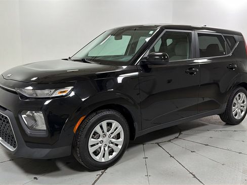Used 2020 Kia Soul LX image 1