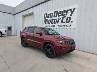 Used 2019 Jeep Grand Cherokee Altitude video 1