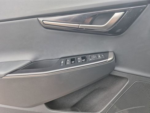 New 2025 Kia EV6 Light w/ Light LR Technology Package image 6