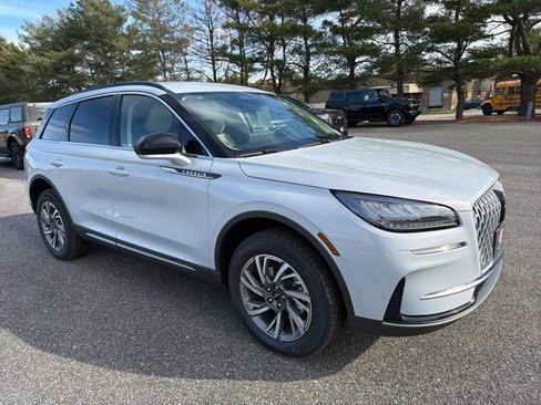 New 2026 Lincoln Corsair Premiere image 1