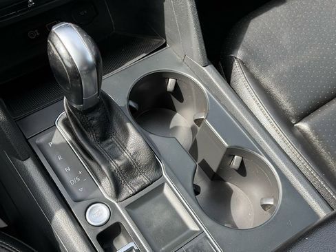 Used 2018 Volkswagen Atlas SE image 11