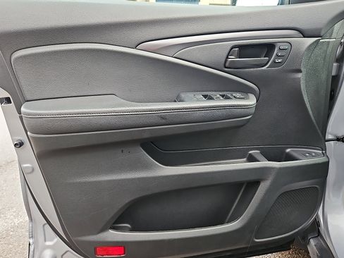 Certified 2023 Honda Passport EX-L image 13