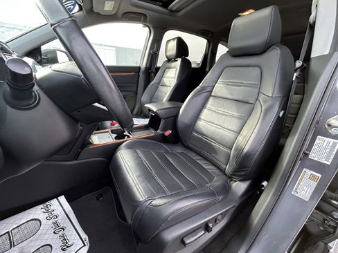 Used 2020 Honda CR-V Touring image 12