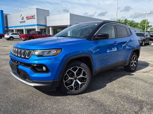 Used 2025 Jeep Compass Limited AWD/4WD image 1