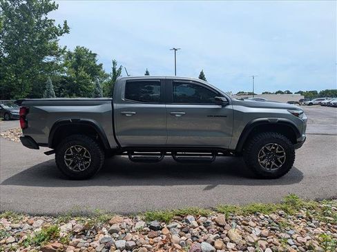 Used 2025 Chevrolet Colorado ZR2 w/ Technology Package AWD/4WD image 6
