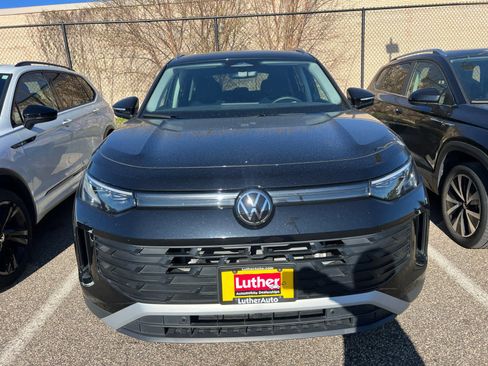 Used 2026 Volkswagen Tiguan S AWD/4WD image 2