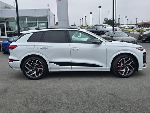 New 2027 Audi SQ6 e-tron Premium Plus AWD/4WD image 37