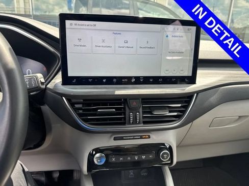 Used 2023 Ford Escape Platinum w/ Premium Technology Package AWD/4WD image 10