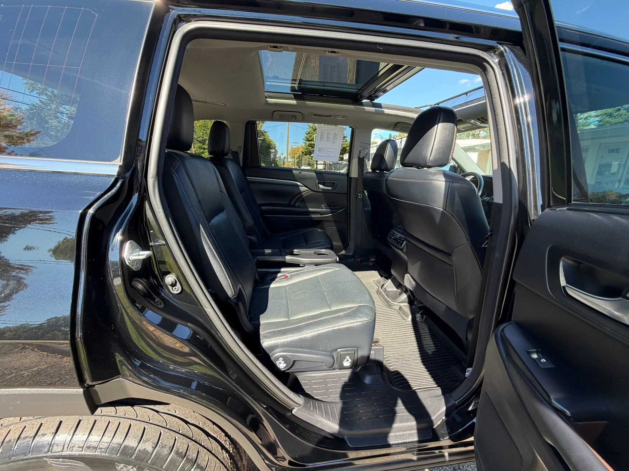 Used 2018 Toyota Highlander Limited Platinum w/ Protection Package #3 AWD/4WD image 16