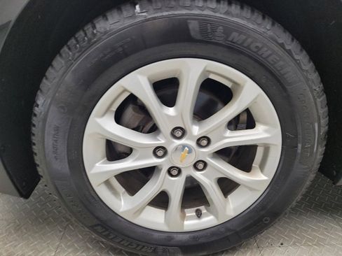 Used 2019 Chevrolet Equinox LT FWD image 31