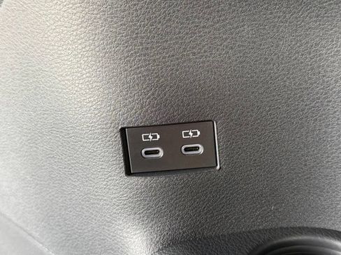 Certified 2026 Toyota Sienna XLE Woodland Edition AWD/4WD image 46
