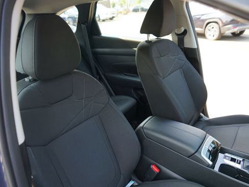 Used 2025 Hyundai Tucson SE FWD image 27