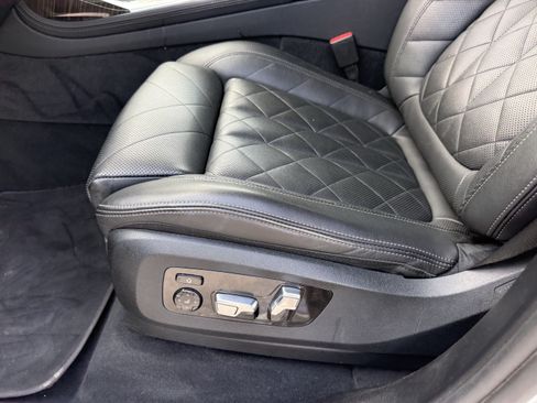 Used 2024 BMW X7 xDrive40i AWD/4WD image 29