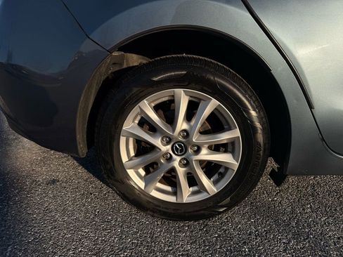 Used 2015 MAZDA MAZDA3 i Touring image 33