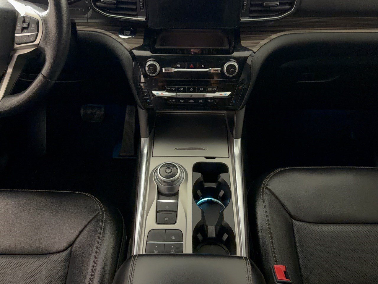 Used 2021 Ford Explorer Limited w/ Hybrid Equipment Group 310A RWD image 22