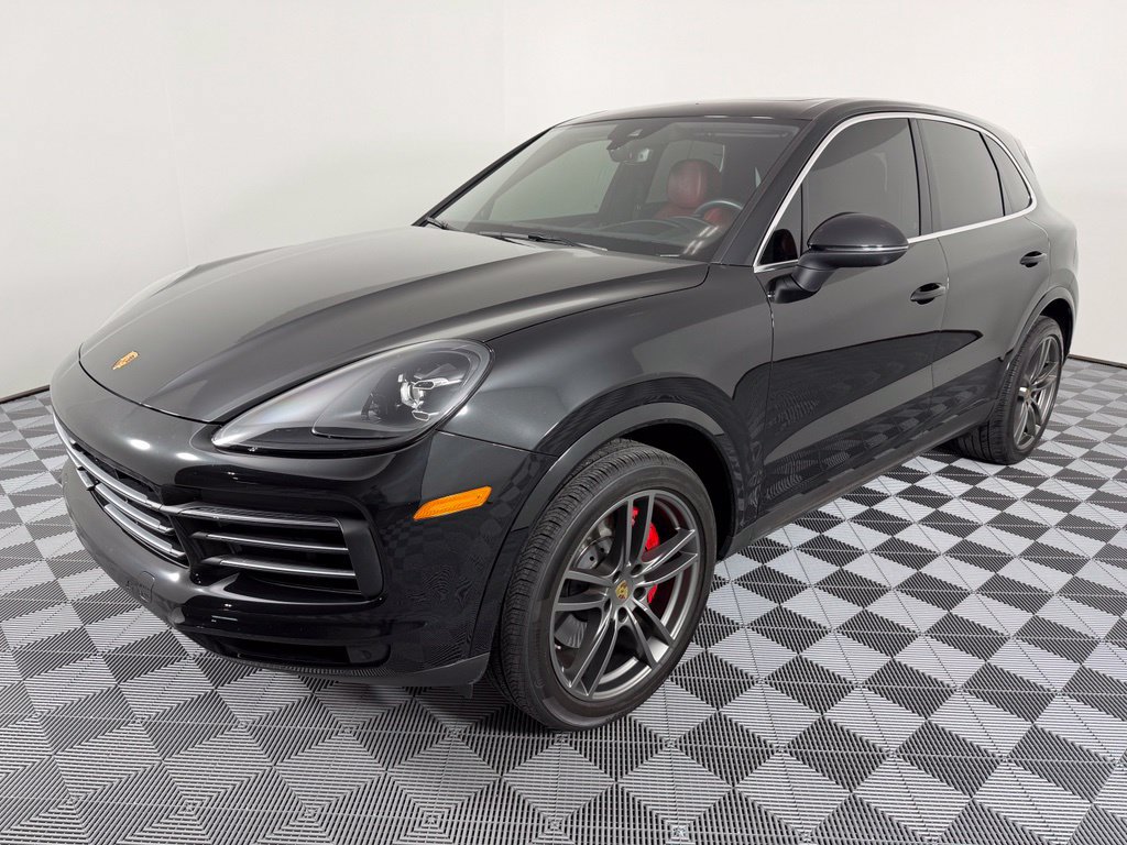Certified 2023 Porsche Cayenne AWD/4WD image 8