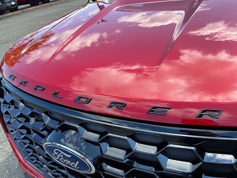 Certified 2025 Ford Explorer ST w/ Sun And Sound Package image 10