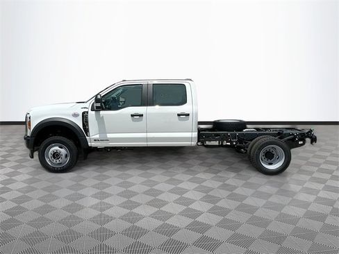 New 2025 Ford F550 4x4 Crew Cab Super Duty image 3