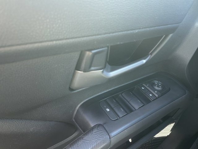 Used 2025 Toyota Tacoma TRD Sport AWD/4WD image 15