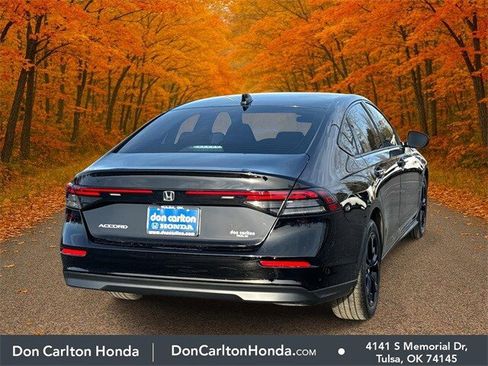 Used 2025 Honda Accord SE image 5