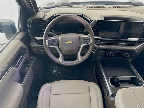 New 2026 Chevrolet Silverado 2500 LTZ w/ LTZ Convenience Package AWD/4WD image 24