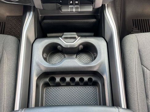 Used 2022 RAM 1500 Big Horn AWD/4WD image 17