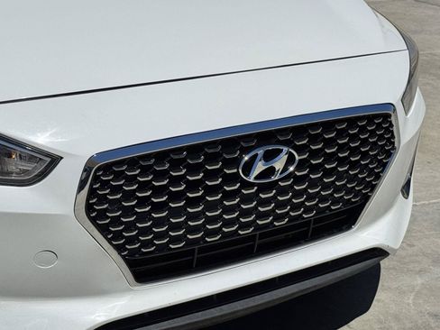 Used 2020 Hyundai Elantra GT w/ Style Package 02 FWD image 7