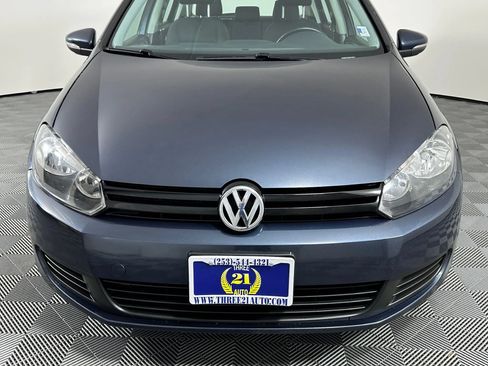 Used 2013 Volkswagen Golf 4-Door FWD image 2