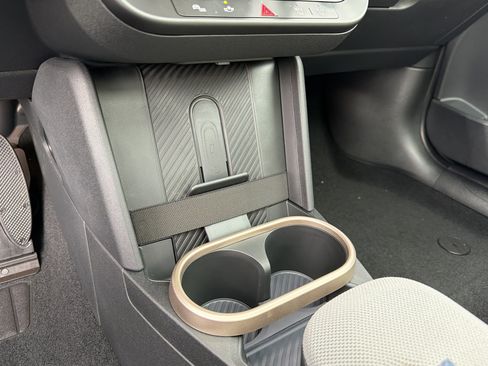 New 2026 MINI Cooper 4-Door Hardtop FWD image 38