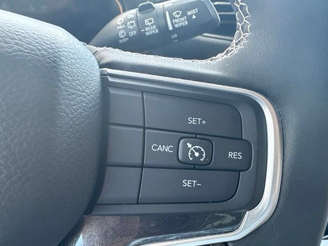 Used 2023 Jeep Wagoneer 4WD image 23