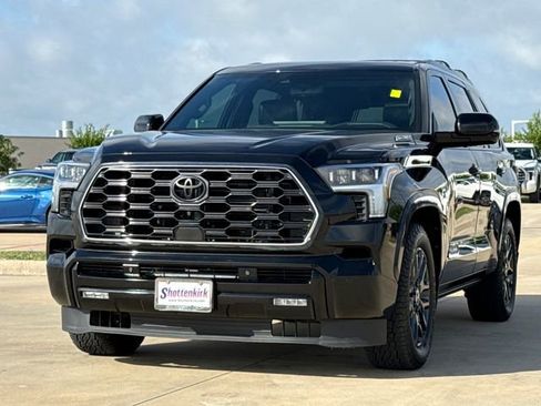 Used 2024 Toyota Sequoia Platinum AWD/4WD image 3