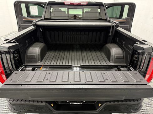 Used 2024 GMC Sierra 1500 Denali w/ Denali Reserve Package AWD/4WD image 39