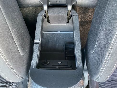 Used 2017 Ford Mustang Coupe RWD image 27