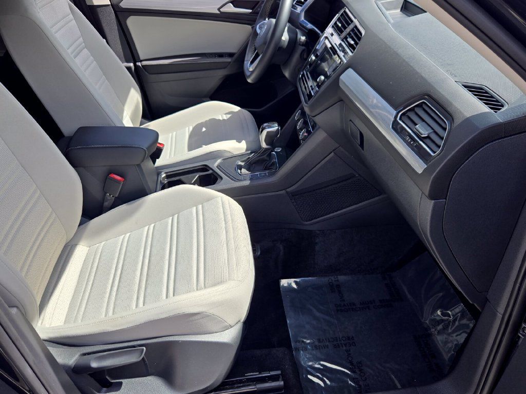 Certified 2024 Volkswagen Tiguan S FWD image 19
