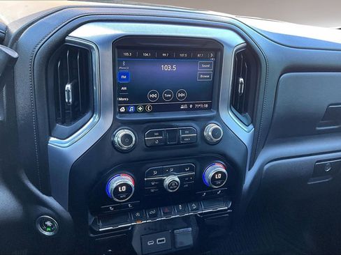 Used 2019 GMC Sierra 1500 SLE image 10
