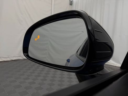 Used 2018 Kia Stinger GT image 16