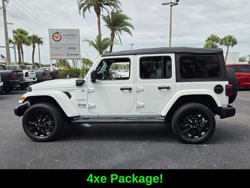 Certified 2022 Jeep Wrangler Unlimited Sahara w/ Safety Group AWD/4WD image 4