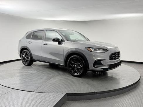 Used 2025 Honda HR-V Sport image 11