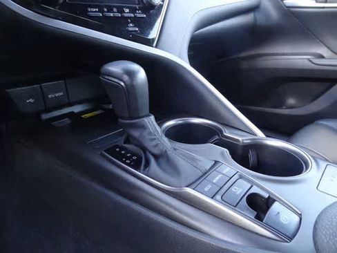 Used 2023 Toyota Camry XSE FWD image 14