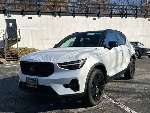 New 2026 Volvo XC40 B5 Ultra w/ Climate Package AWD/4WD image 5