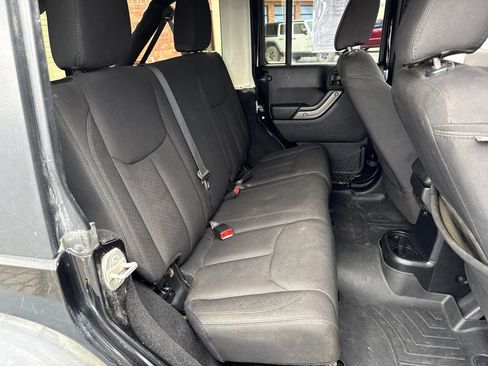 Used 2015 Jeep Wrangler Unlimited Sport w/ Quick Order Package 24S AWD/4WD image 21