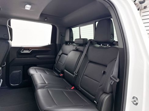 Used 2023 GMC Sierra 1500 Denali w/ Denali Reserve Package AWD/4WD image 32