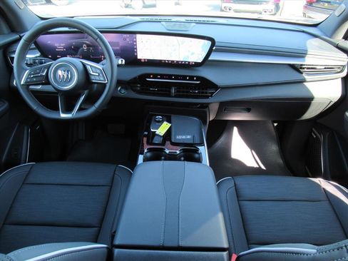 Used 2025 Buick Enclave Sport Touring image 11