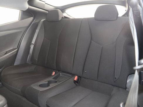 Used 2016 Hyundai Veloster w/ Option Group 02 image 40